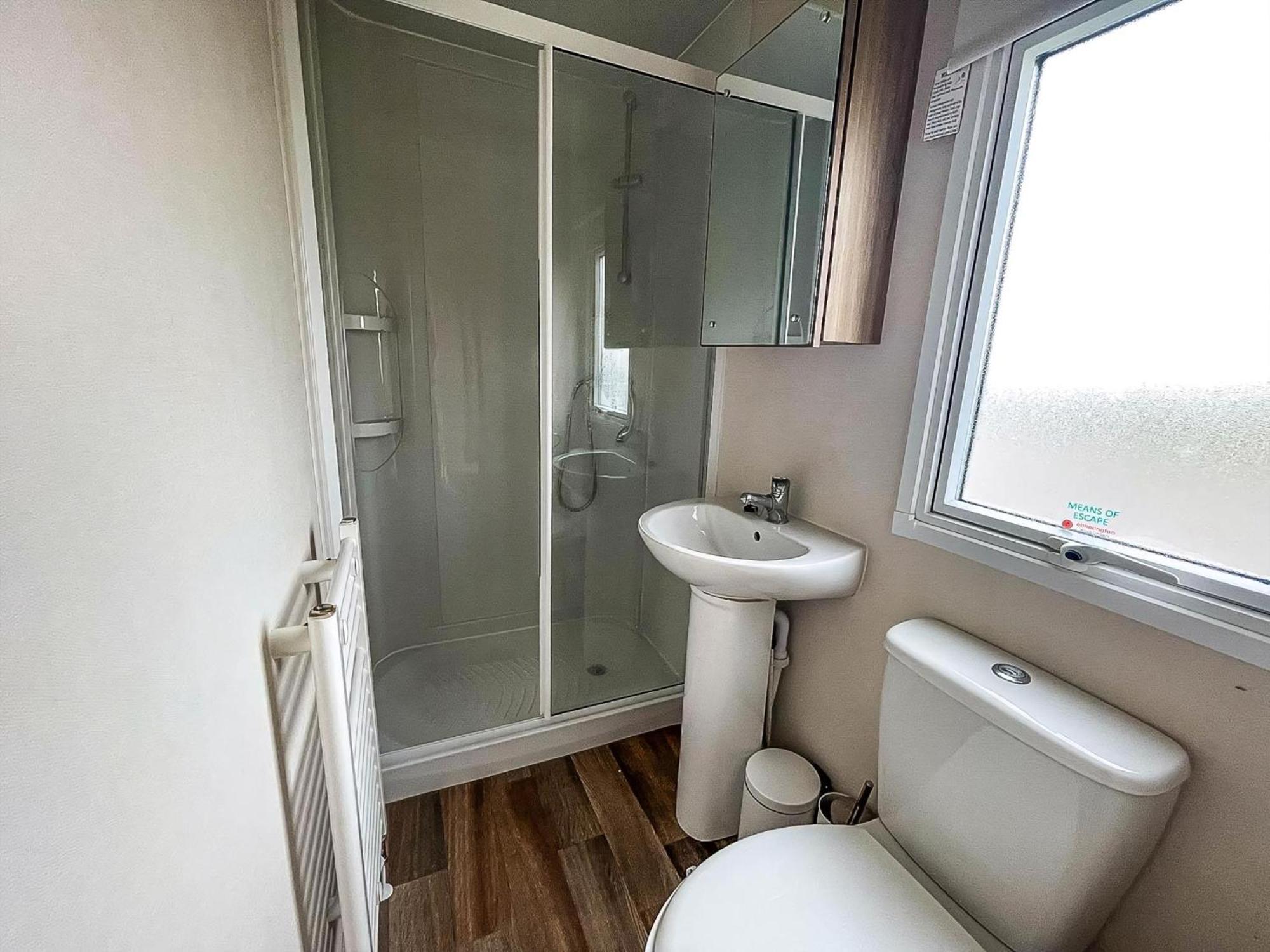 Superb 6 Berth Caravan At St Osyth Beach, Near Clacton-On-Sea Ref 28008Mc Екстериор снимка